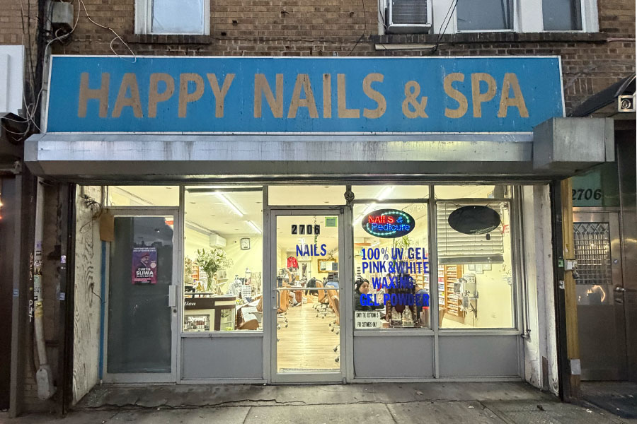 Happy Nails & Spa 